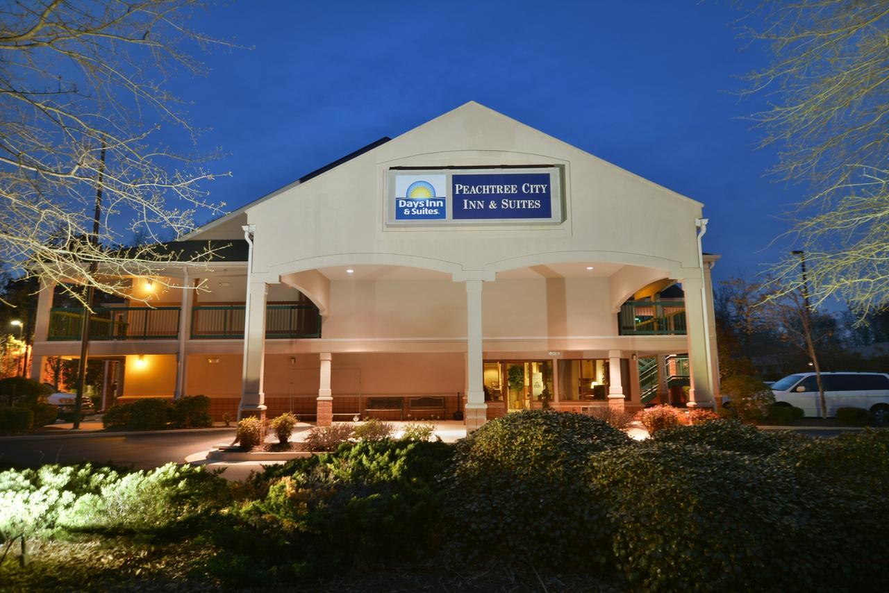 Days Inn & Suites By Wyndham Peachtree City Exterior photo